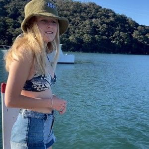 Meet your Posher, Zali